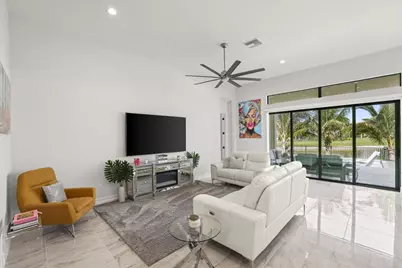 9031 Leon Circle W, Parkland, FL 33076 - Photo 10