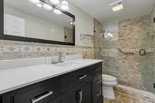 2455 NE 51st St, Fort Lauderdale, FL 33308 - Photo 12