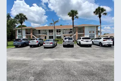 533 S Lakes End Drive S #E2, Fort Pierce, FL 34982 - Photo 1