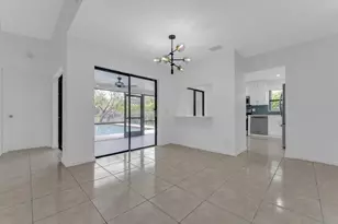 10084 Camelback Ln, Boca Raton, FL 33498 - Photo 6