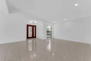 10084 Camelback Ln, Boca Raton, FL 33498 - Photo 4