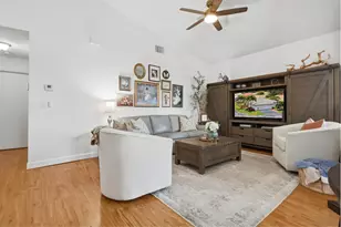 6020 Swinden Ln, Davie, FL 33331 - Photo 6