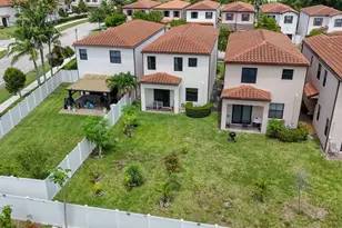 4009 Sequoia Pl, Riviera Beach, FL 33410 - Photo 2