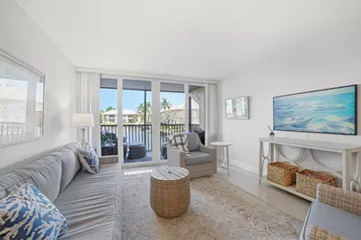 6 Royal Palm Way #211, Boca Raton, FL 33432 - Photo 4