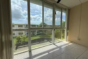 6005 Del Lago Cir, Sunrise, FL 33313 - Photo 18