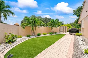 15681 Dover Ct, Davie, FL 33331 - Photo 22