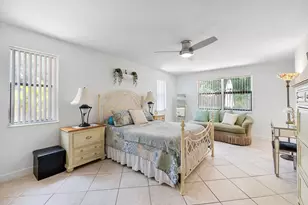 15681 Dover Ct, Davie, FL 33331 - Photo 10