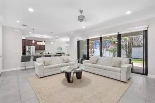 8104 Rainforest Jasper Ln, Delray Beach, FL 33446 - Photo 2