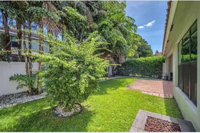 8104 Rainforest Jasper Lane, Delray Beach, FL 33446 - Photo 16