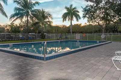 120 Sparrow Drive #Apt 302, Royal Palm Beach, FL 33411 - Photo 16