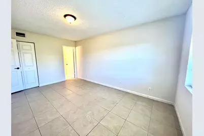 120 Sparrow Drive #Apt 302, Royal Palm Beach, FL 33411 - Photo 8