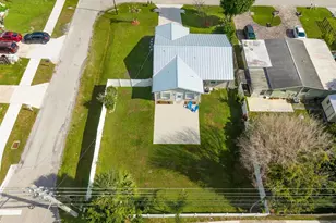 2920 SE Cypress St, Stuart, FL 34997 - Photo 36