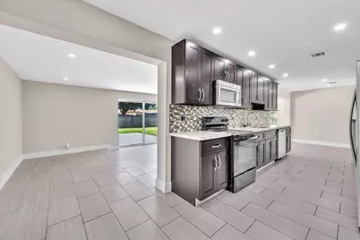611 N Highland Drive, Hollywood, FL 33021 - Photo 10