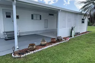 40 Florida Way, Port Saint Lucie, FL 34952 - Photo 2