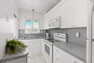 2100 NE 38th St, Lighthouse Point, FL 33064 - Photo 12