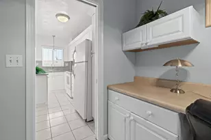 2100 NE 38th St, Lighthouse Point, FL 33064 - Photo 10