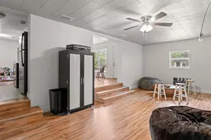 1015 SE 10th Terrace, Gainesville, FL 32601 - Photo 8