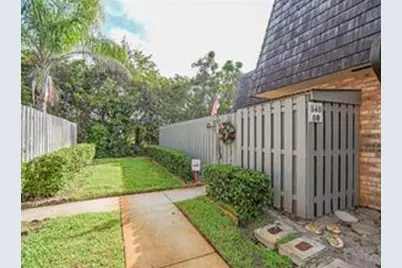 340 S Waverly Place #8b, Vero Beach, FL 32960 - Photo 2