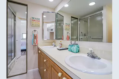 340 S Waverly Place #8b, Vero Beach, FL 32960 - Photo 18