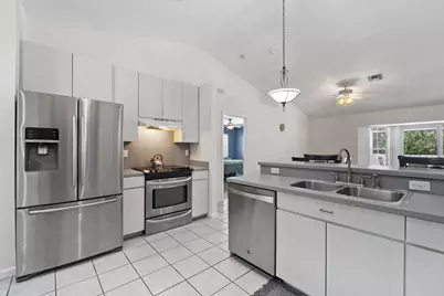 620 39th Court SW, Vero Beach, FL 32968 - Photo 12