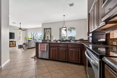 241 Gazetta Way, West Palm Beach, FL 33413 - Photo 20