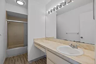 4211 Turnberry Cir, Lake Worth, FL 33467 - Photo 10