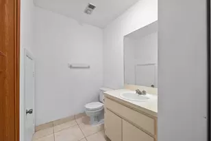 4211 Turnberry Cir, Lake Worth, FL 33467 - Photo 8