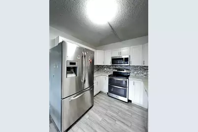 295 Woodland Road, Palm Springs, FL 33461 - Photo 20