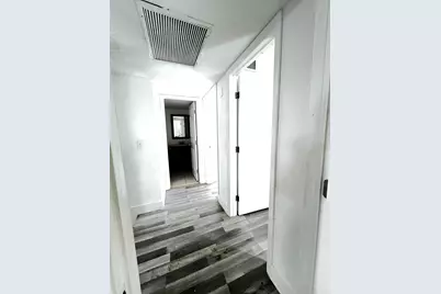 295 Woodland Road, Palm Springs, FL 33461 - Photo 14