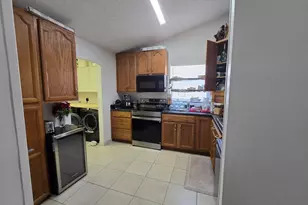 1530 Royal Forest Ct, West Palm Beach, FL 33406 - Photo 14