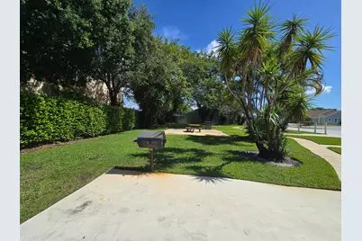 1530 Royal Forest Court, Palm Springs, FL 33406 - Photo 46