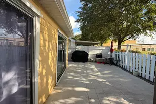 1530 Royal Forest Ct, West Palm Beach, FL 33406 - Photo 8