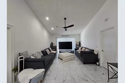 1530 Royal Forest Court, Palm Springs, FL 33406 - Photo 28