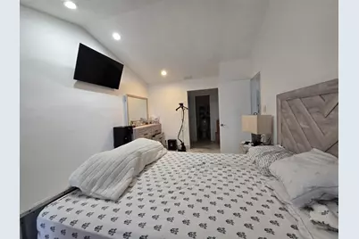 1530 Royal Forest Court, Palm Springs, FL 33406 - Photo 18