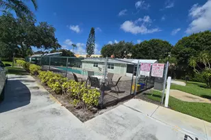 1530 Royal Forest Ct, West Palm Beach, FL 33406 - Photo 44