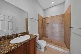 2700 NE 8th Ave, Wilton Manors, FL 33334 - Photo 16