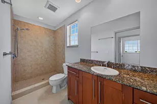 2700 NE 8th Ave, Wilton Manors, FL 33334 - Photo 26