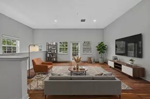 2700 NE 8th Ave, Wilton Manors, FL 33334 - Photo 4