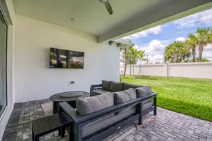 12104 Waterstone Cir, Palm Beach Gardens, FL 33412 - Photo 24