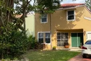 20020 NE 6th Ct, Miami, FL 33179 - Photo 8