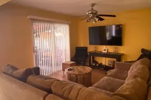 20020 NE 6th Ct, Miami, FL 33179 - Photo 10