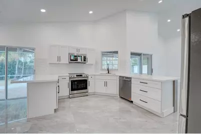 10791 SW 10th Place, Davie, FL 33324 - Photo 2