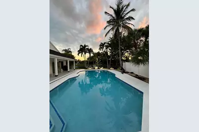 10791 SW 10th Place, Davie, FL 33324 - Photo 1
