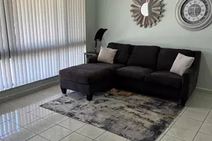 8511 NW 8th St, Pembroke Pines, FL 33024 - Photo 6