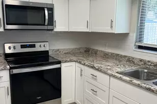 8511 NW 8th St, Pembroke Pines, FL 33024 - Photo 12