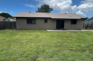 8511 NW 8th St, Pembroke Pines, FL 33024 - Photo 28