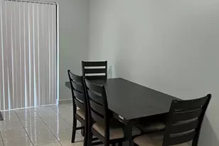 8511 NW 8th St, Pembroke Pines, FL 33024 - Photo 8