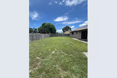 8511 NW 8th Street, Pembroke Pines, FL 33024 - Photo 26