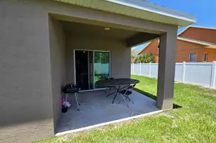 2101 SE Floresta Dr, Port Saint Lucie, FL 34984 - Photo 6