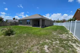 2101 SE Floresta Dr, Port Saint Lucie, FL 34984 - Photo 4